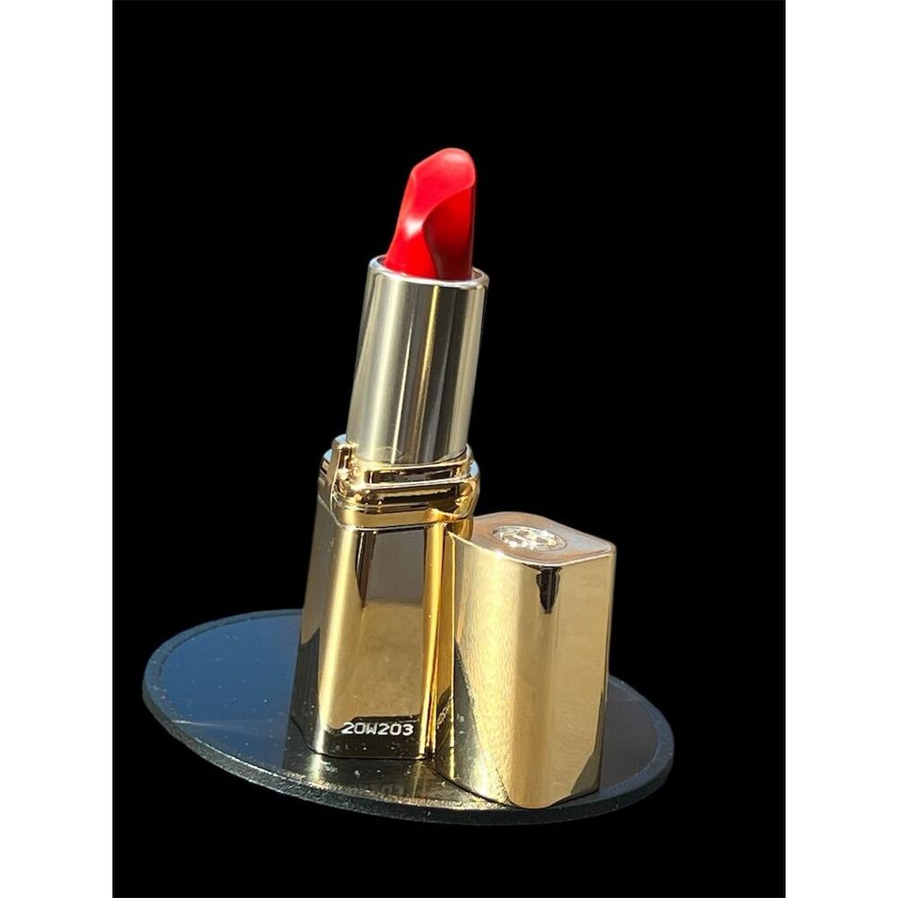 L'Oreal Paris Colour Riche Lipstick Successful Red 187 Satin Finish - Picture 10 of 15